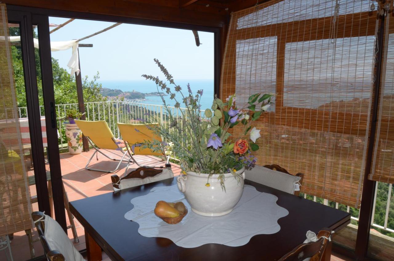 La Pineta Bed & Breakfast Pitelli Eksteriør bilde
